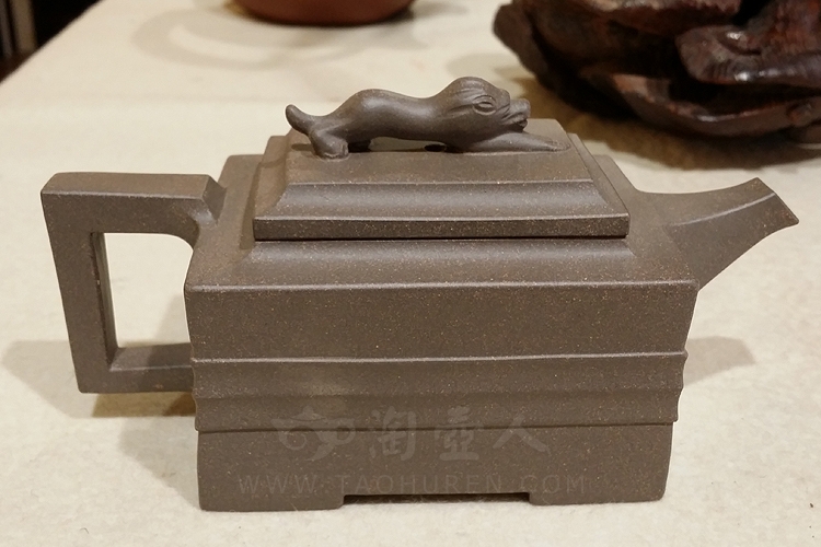 宜兴紫砂壶名家陈夕良《青狮》紫砂壶原矿全手工优惠全场包邮真品保证