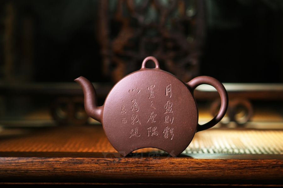 宜兴紫砂壶名家姚黎明《却月(蒋瑞峰刻)》紫砂