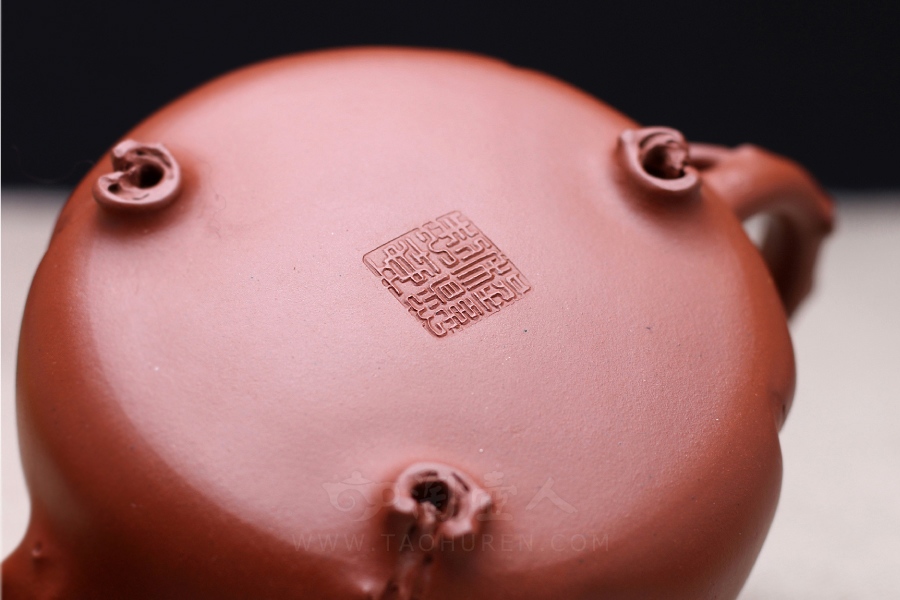 宜兴紫砂壶名家程悬作品《金果玉露》