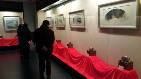 陈墨龙范培君国画紫砂艺术展在锡开幕