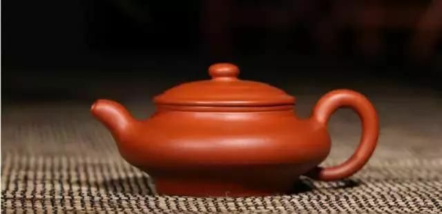 紫砂壶中的精品--薄胎紫砂壶