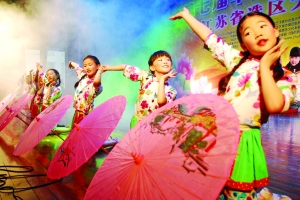 2012年中国青少年艺术节比赛在宜兴电大举行
