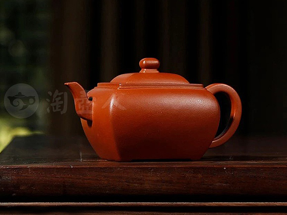 陈鸣远丁卯壶 陈鸣远丁卯壶