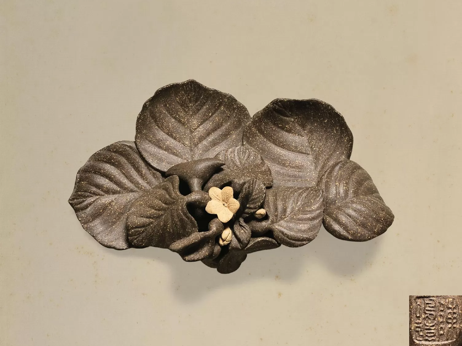 陈鸣远紫砂花器