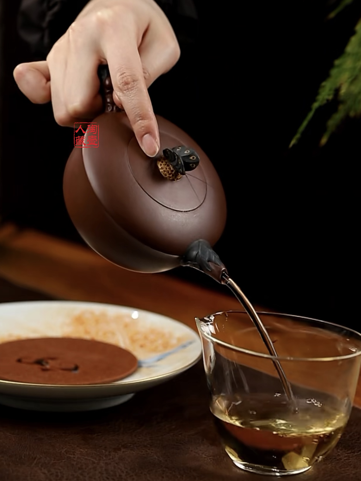 紫砂壶出水