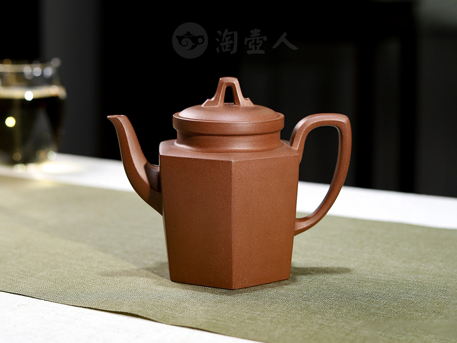施小马紫砂壶