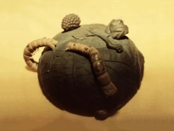 裴石民紫砂蚕 裴石民紫砂蚕