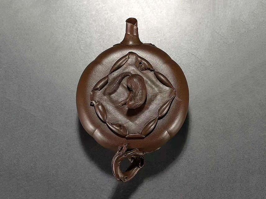 陈鸣远松鼠柿子壶