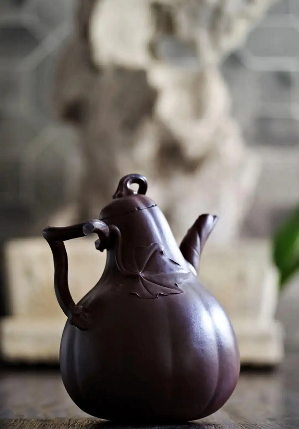 陈鸣远朱泥大南瓜壶