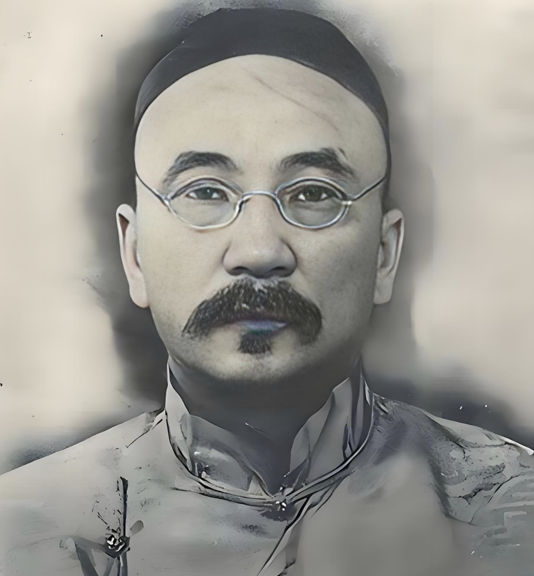 储铭