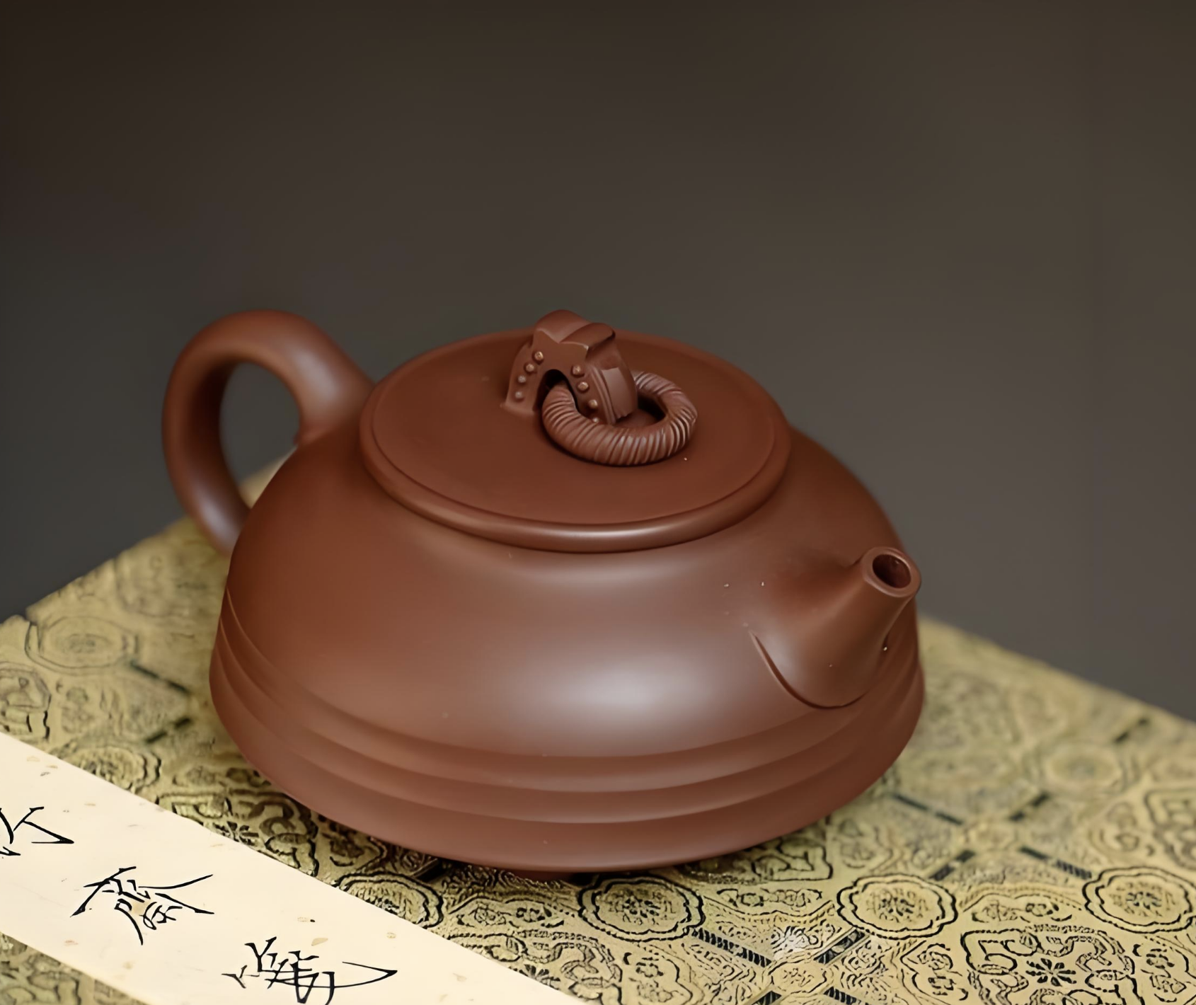 宜兴紫砂壶名家钱建荷
