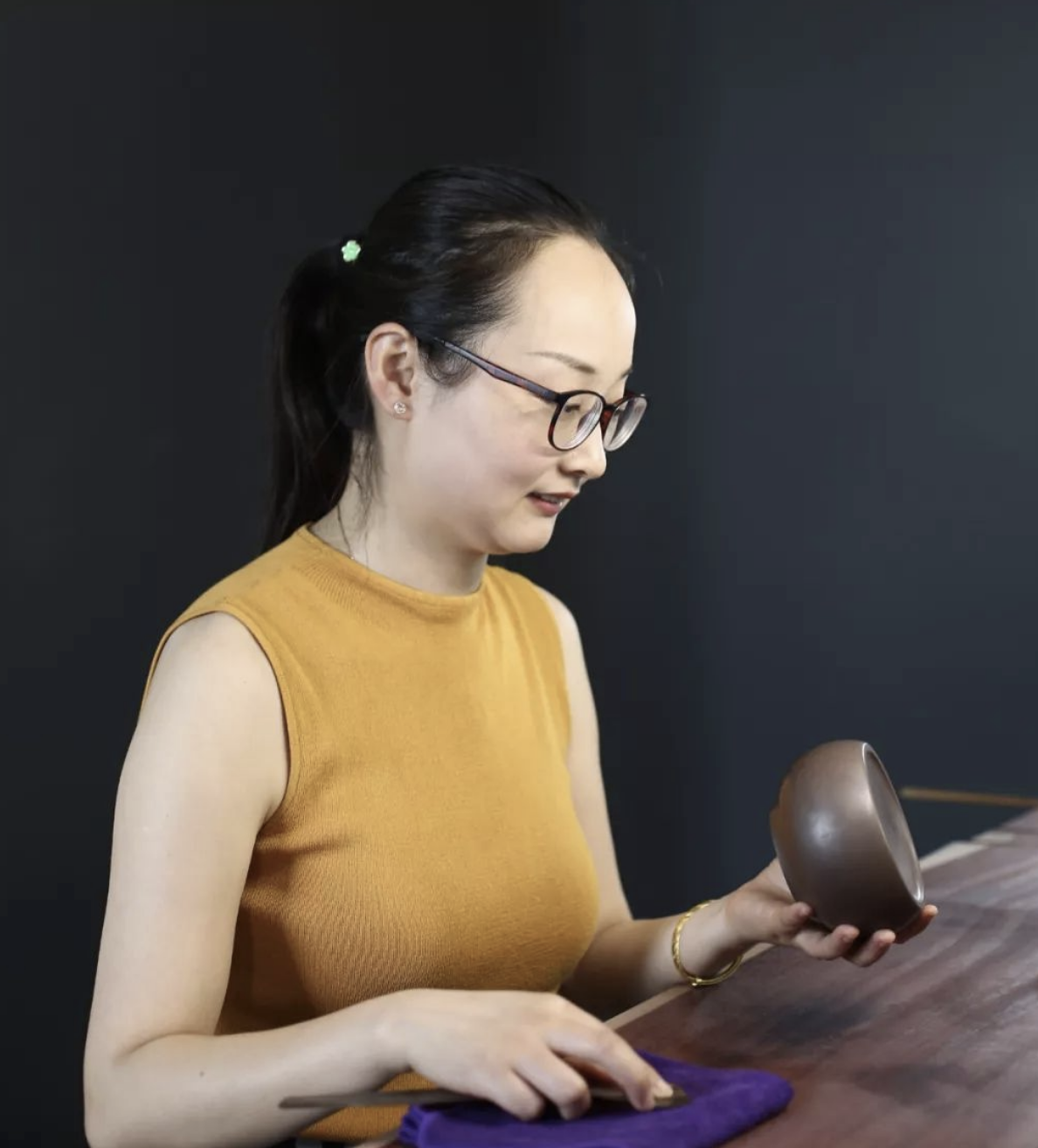 强丽娜紫砂壶