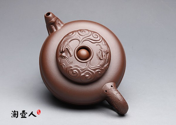 二龙戏珠