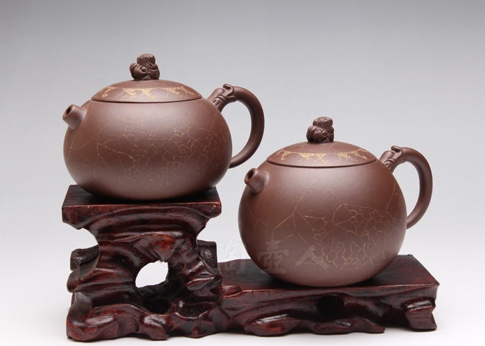 正宗原矿宜兴紫砂壶-紫绣狮情侣壶(1对)-陈丽英全手工制作-原矿紫泥紫砂泥料