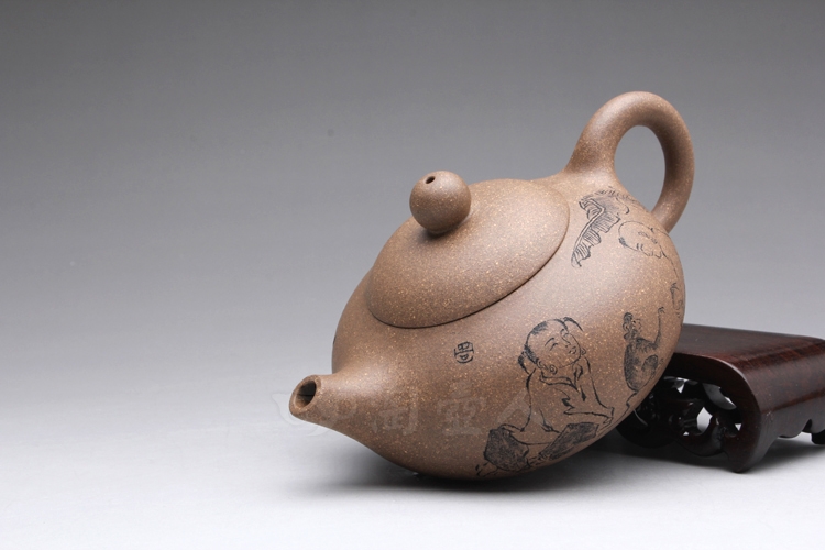 正宗原矿宜兴紫砂壶-扁西施(老段泥)-潘国良全手工制作-原矿老段泥紫砂泥料