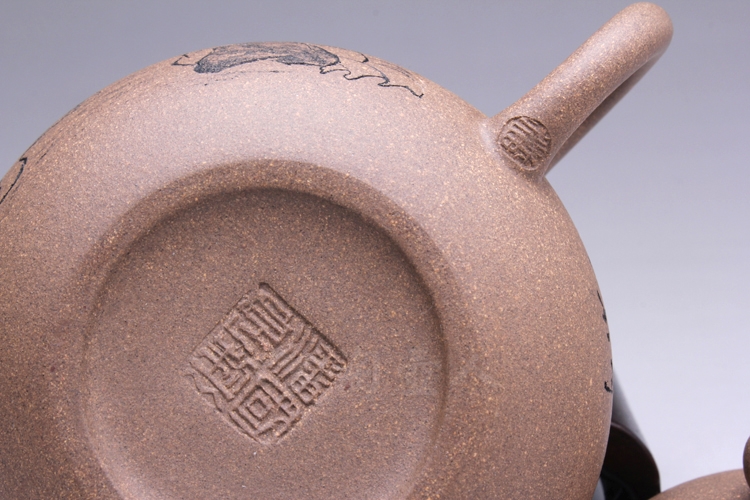 正宗原矿宜兴紫砂壶-扁西施(老段泥)-潘国良全手工制作-原矿老段泥紫砂泥料