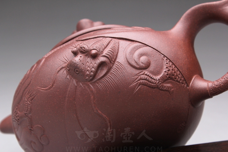 精品云龙