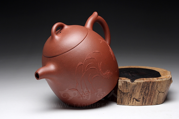 秦权(泥绘)