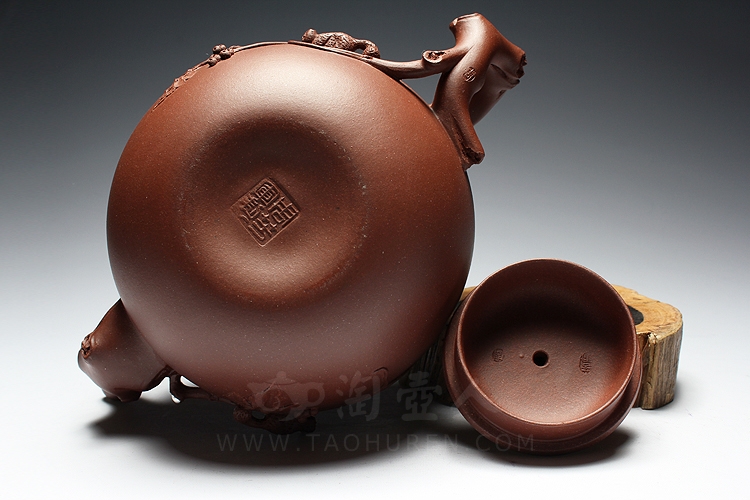 松鼠葡萄
