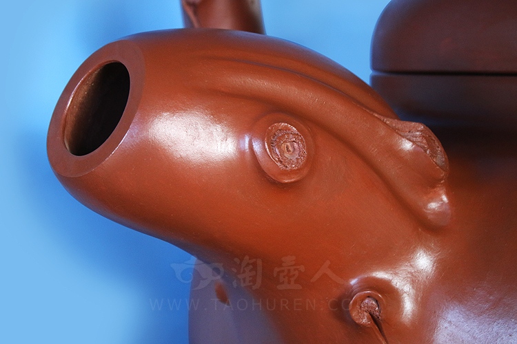 东坡葡萄提梁(巨壶)