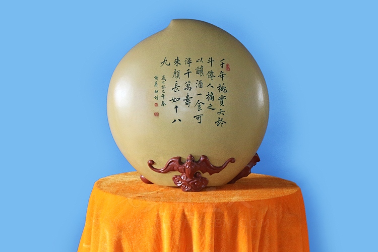 圣桃摆件(双色)