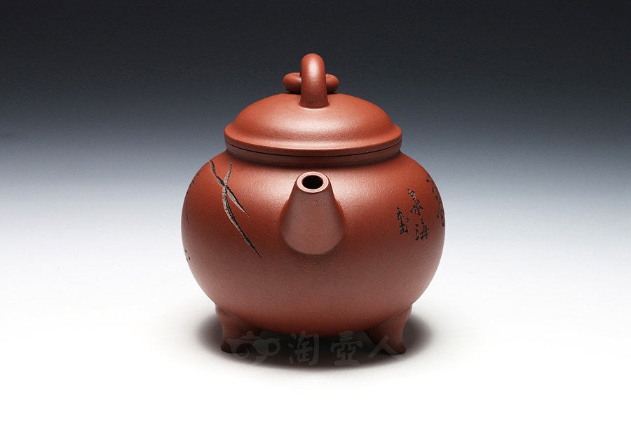 串顶三足