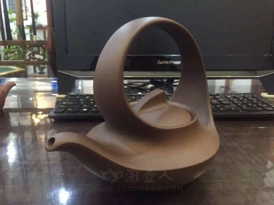曲壶
