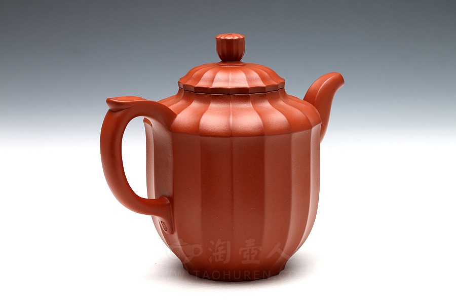 菱花套壶