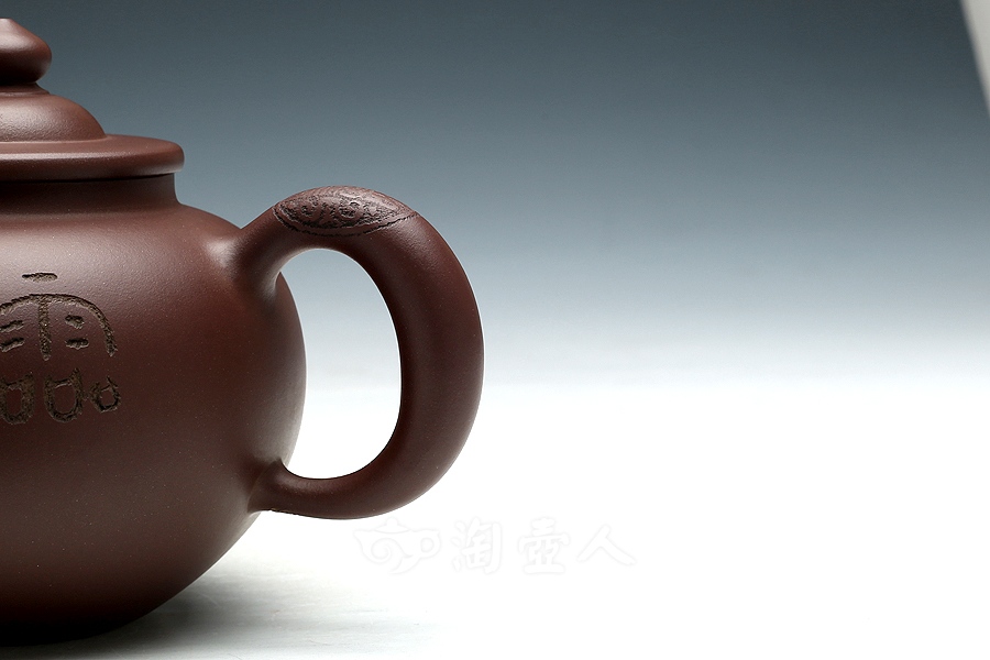 陶缘壶