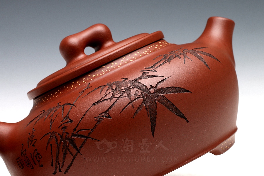 鸿诚