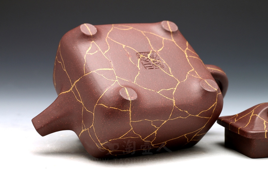 储立强制冰纹四方壶