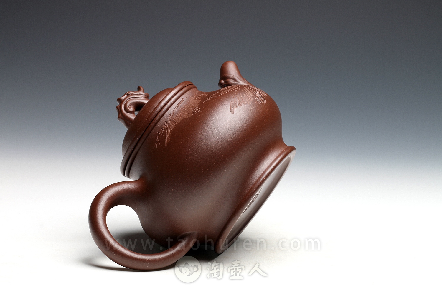 玉龙(束旦生装饰)
