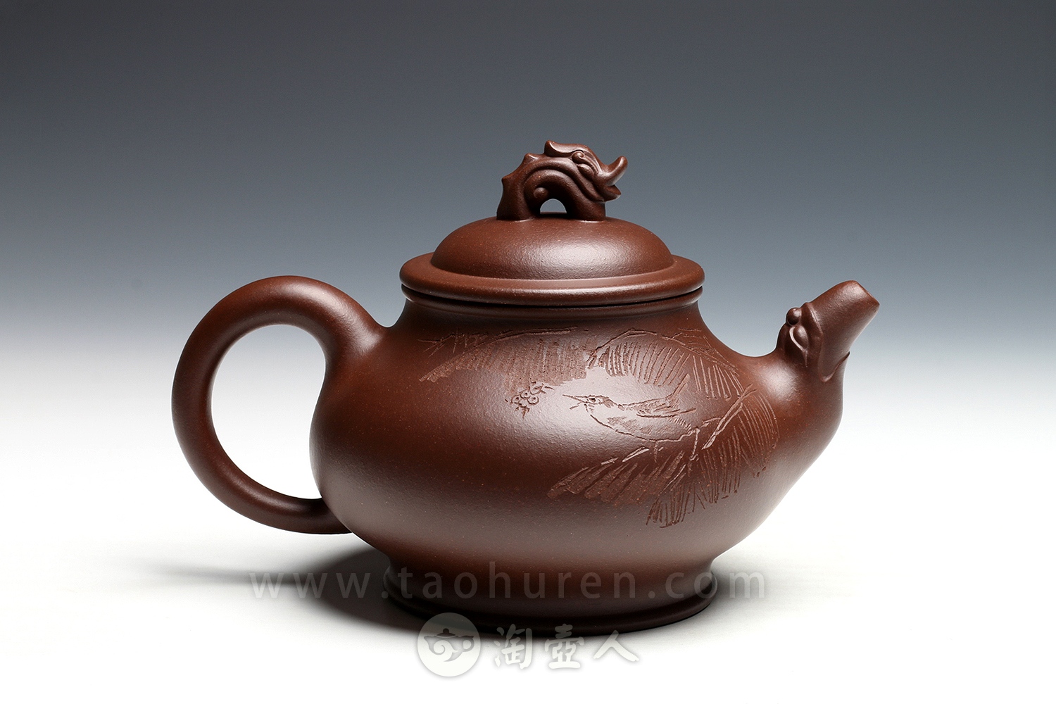 玉龙(束旦生装饰)
