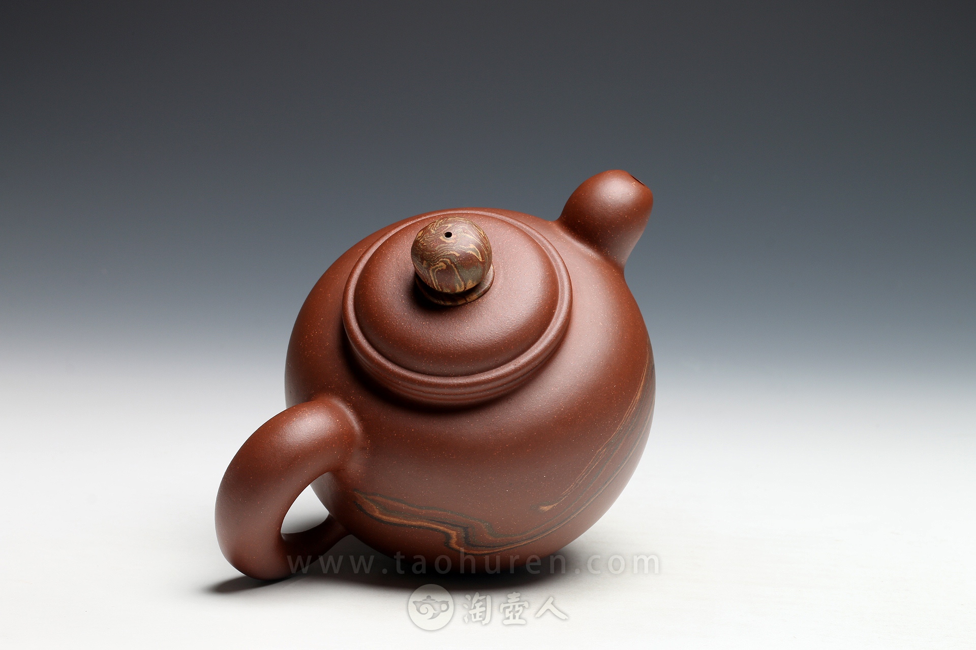 绞泥圆壶
