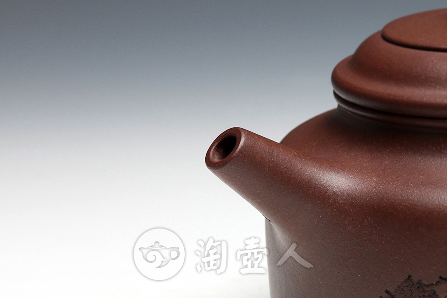 德中(陆越子装饰)