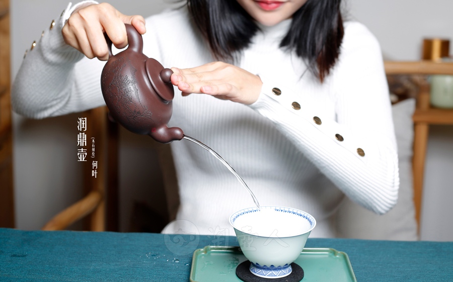 润鼎壶(木石刻绘)