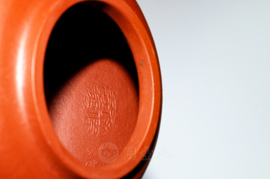 正宗原矿宜兴紫砂壶-乳顶(陈宏林装饰)-徐伟强全手工制作-原矿大红袍朱泥紫砂泥料