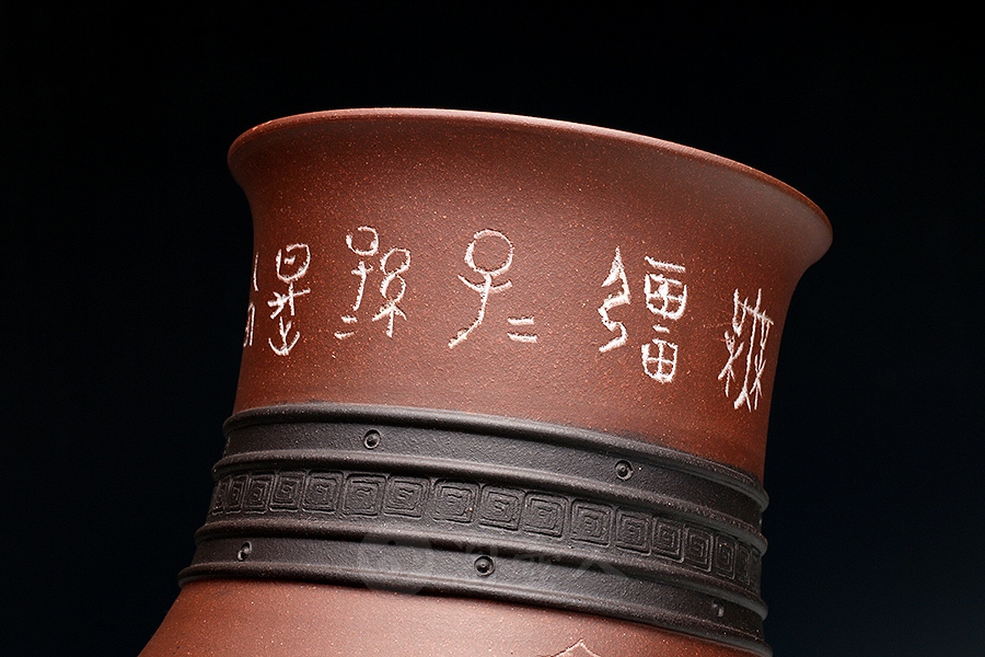 鱼罩双线回纹对瓶