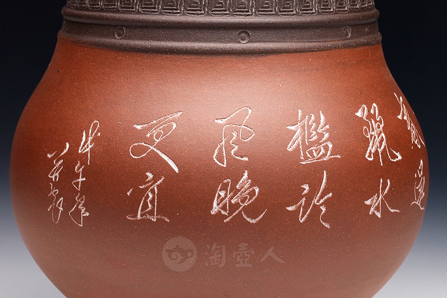 鱼罩双线回纹对瓶