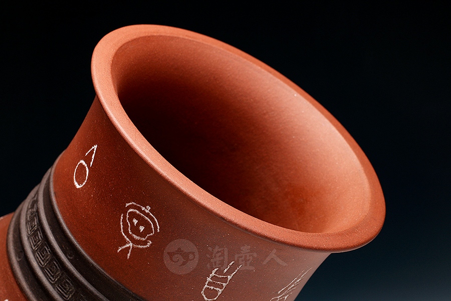 鱼罩双线回纹对瓶