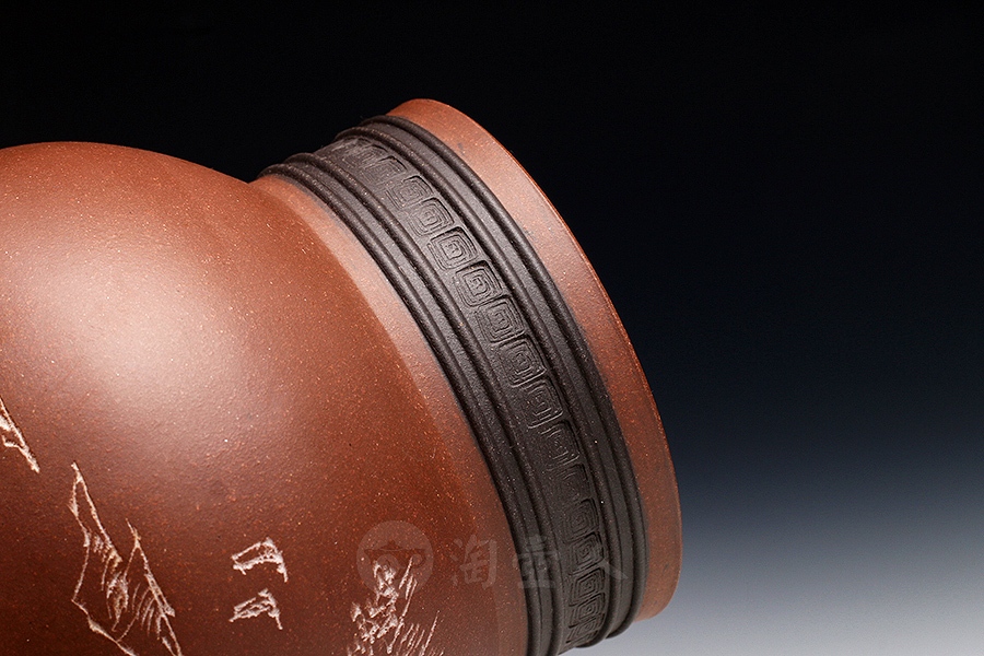 鱼罩双线回纹对瓶