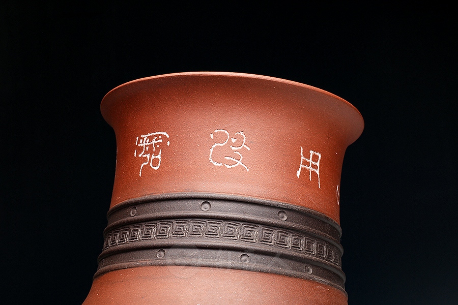 鱼罩双线回纹对瓶