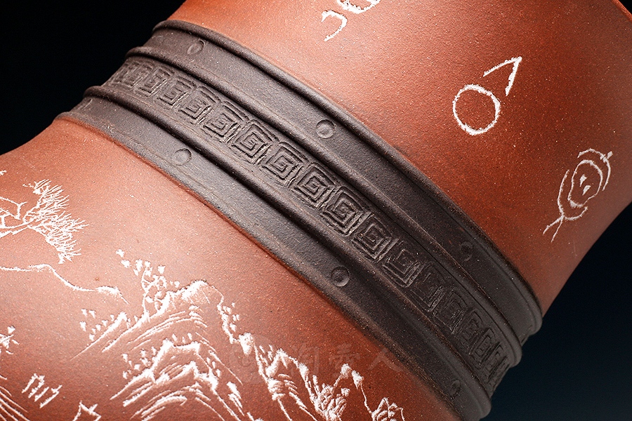 鱼罩双线回纹对瓶