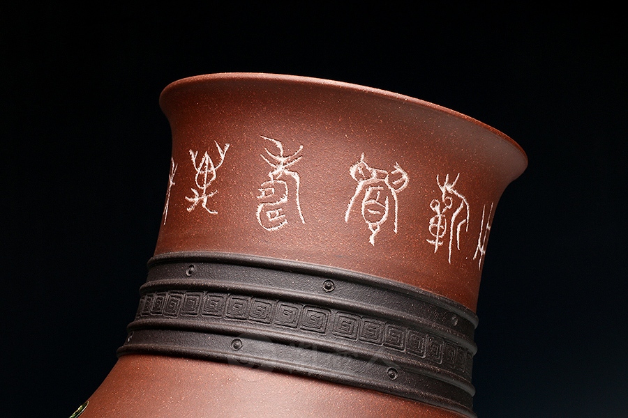 鱼罩双线回纹对瓶