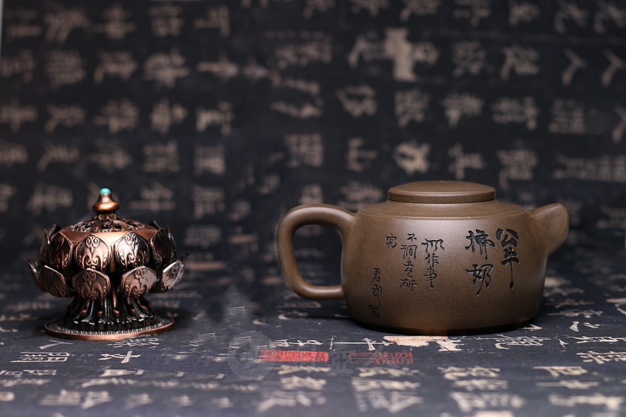 石鼓壶(华君武书画·孤品)