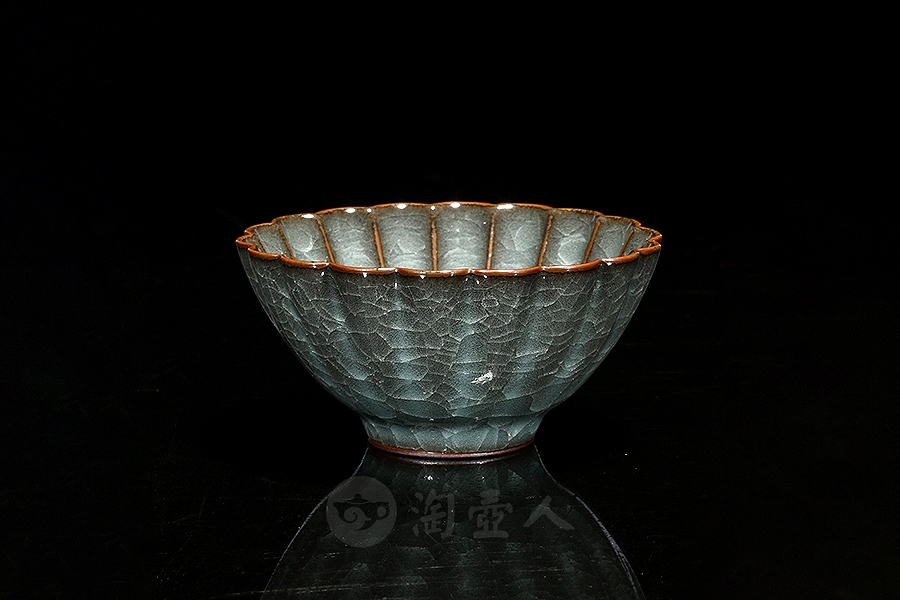 冰裂套盏(菱花)