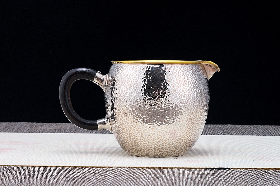 龙旦公道杯