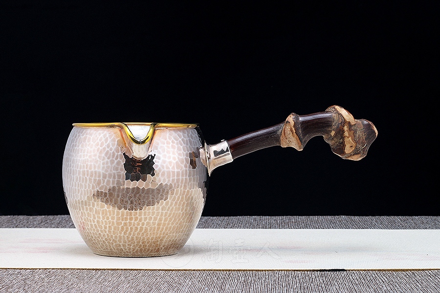 公道杯(鸡血藤)