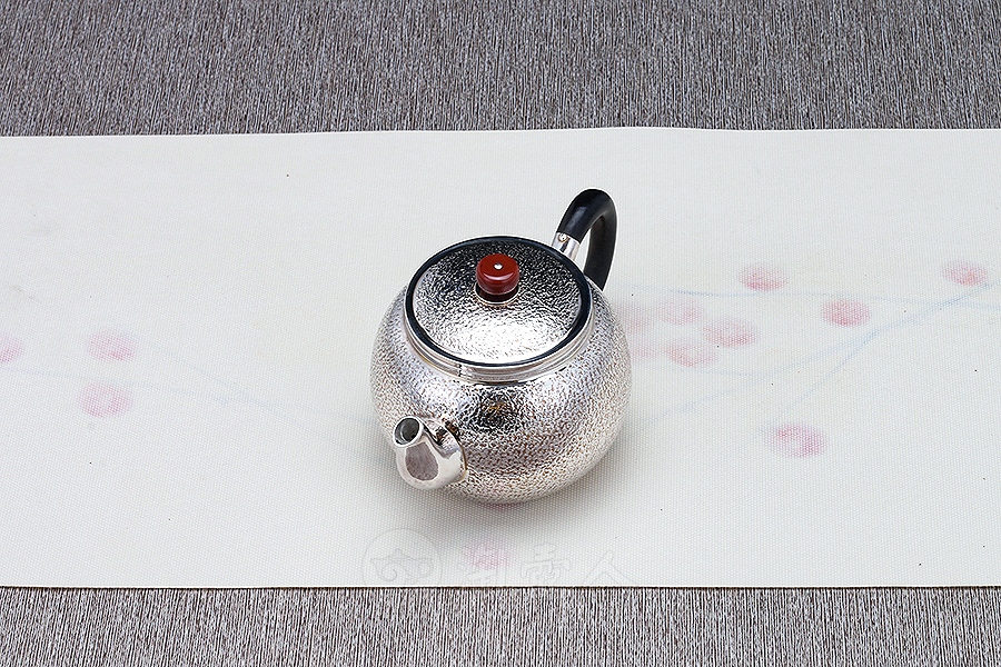 南红莲子壶(黑檀木)