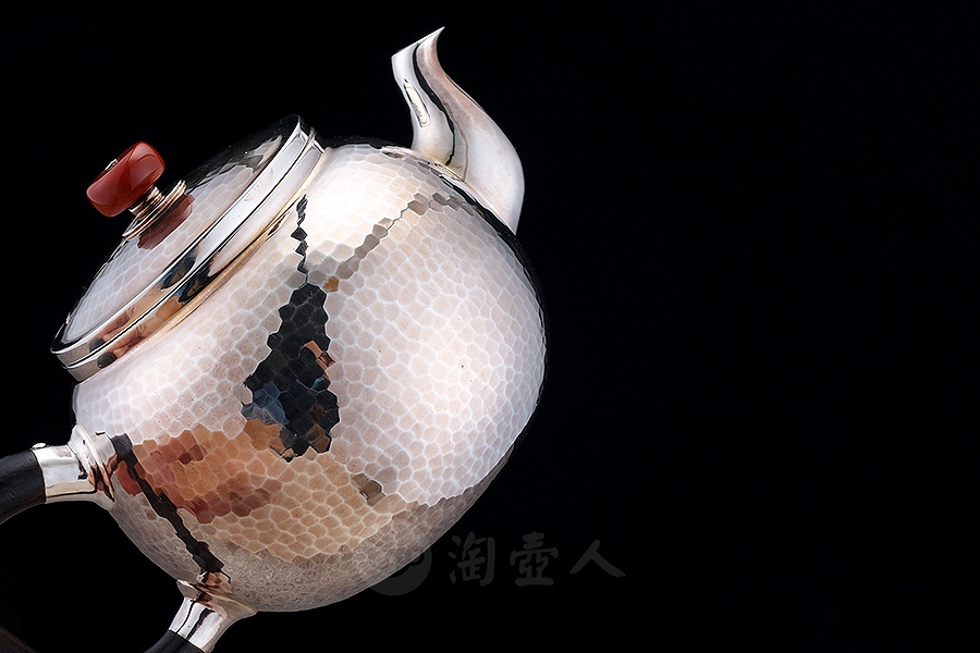 南红圆珠壶(黑檀木)